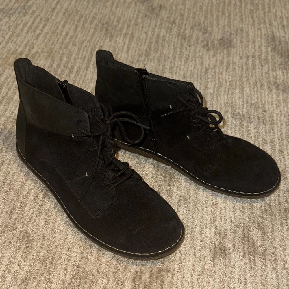Clarks Men's Dark Blue Lace-Up Boots